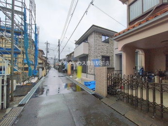 �O�ʓ��H�܂ތ��n�ʐ^ -