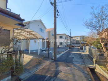 �O�ʓ��H�܂ތ��n�ʐ^ -