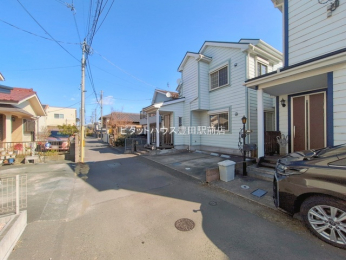 �O�ʓ��H�܂ތ��n�ʐ^ -