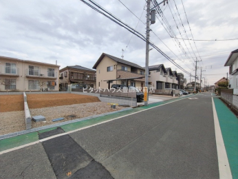 �O�ʓ��H�܂ތ��n�ʐ^ -