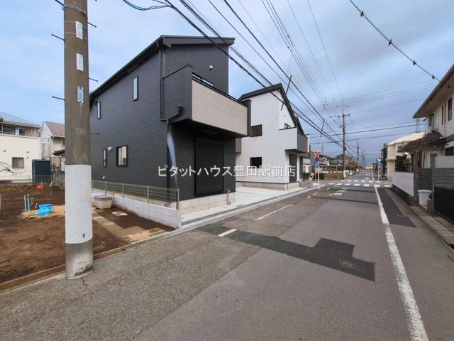 �O�ʓ��H�܂ތ��n�ʐ^ -