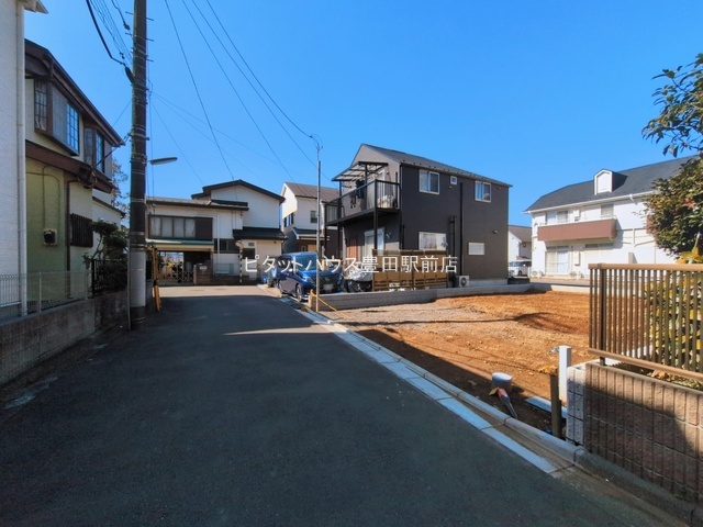 �O�ʓ��H�܂ތ��n�ʐ^ -