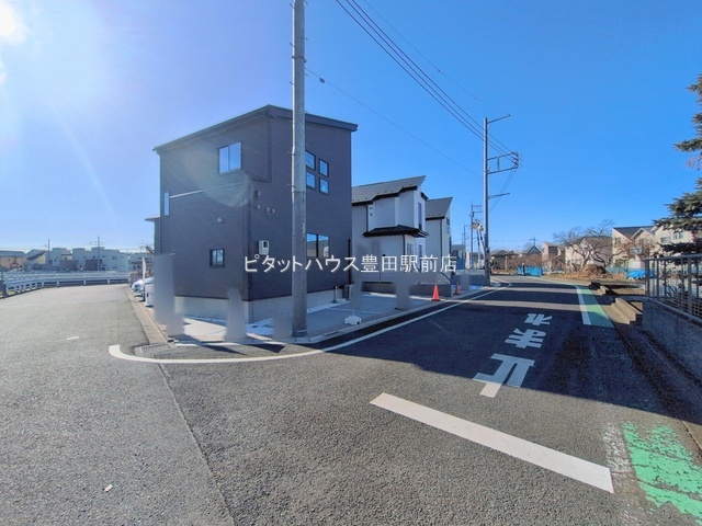 �O�ʓ��H�܂ތ��n�ʐ^ -