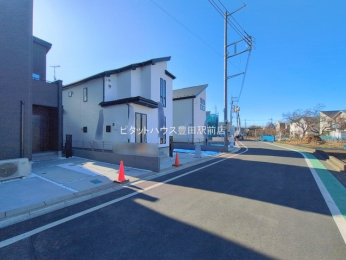 �O�ʓ��H�܂ތ��n�ʐ^ -