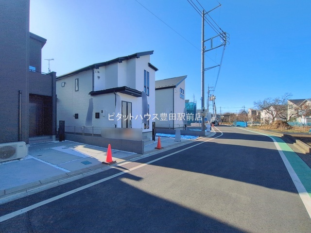 �O�ʓ��H�܂ތ��n�ʐ^ -