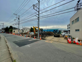 �O�ʓ��H�܂ތ��n�ʐ^ -