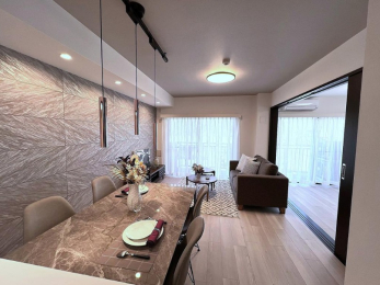 ���r���O -