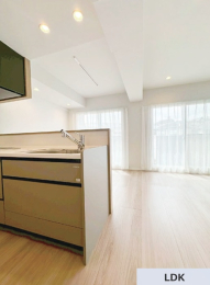 ���r���O -