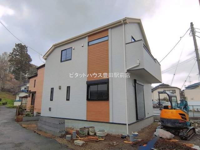 �O�ʓ��H�܂ތ��n�ʐ^ -