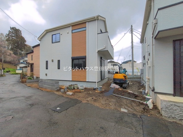 �O�ʓ��H�܂ތ��n�ʐ^ -