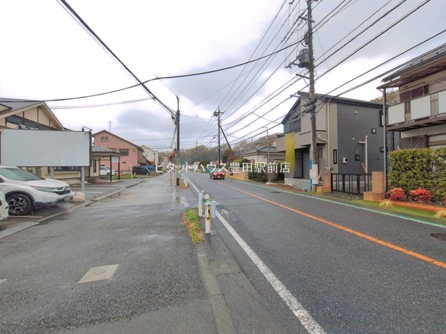 �O�ʓ��H�܂ތ��n�ʐ^ -