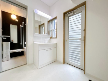 ���ʑ�E���ʏ� -