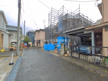 �O�ʓ��H�܂ތ��n�ʐ^ -