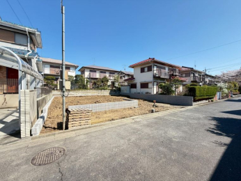 �O�ʓ��H�܂ތ��n�ʐ^ -