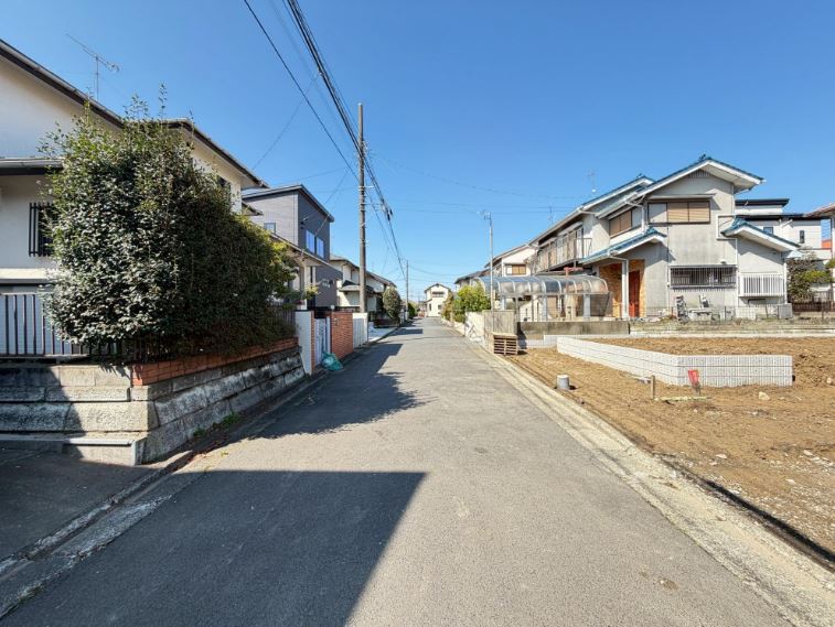 �O�ʓ��H�܂ތ��n�ʐ^ -