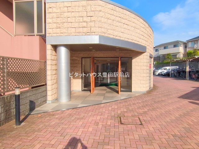 �G���g�����X -