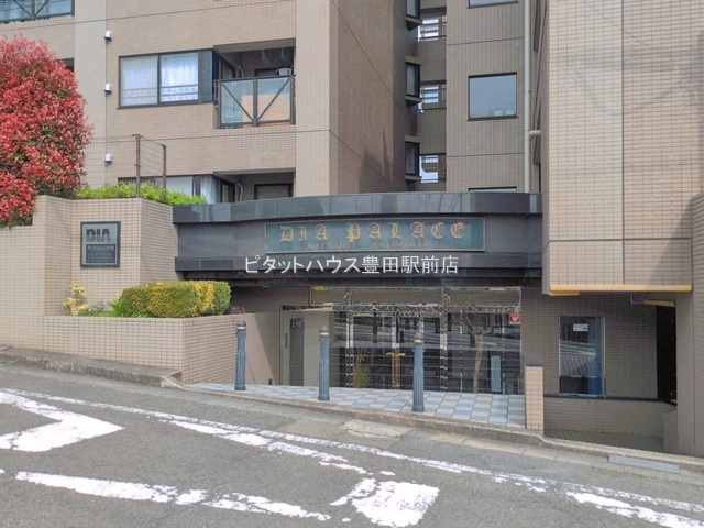 �G���g�����X -