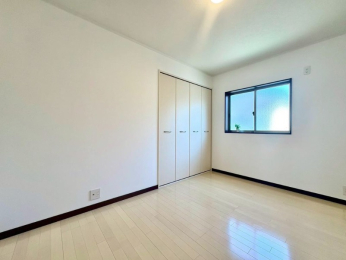 �m�� -