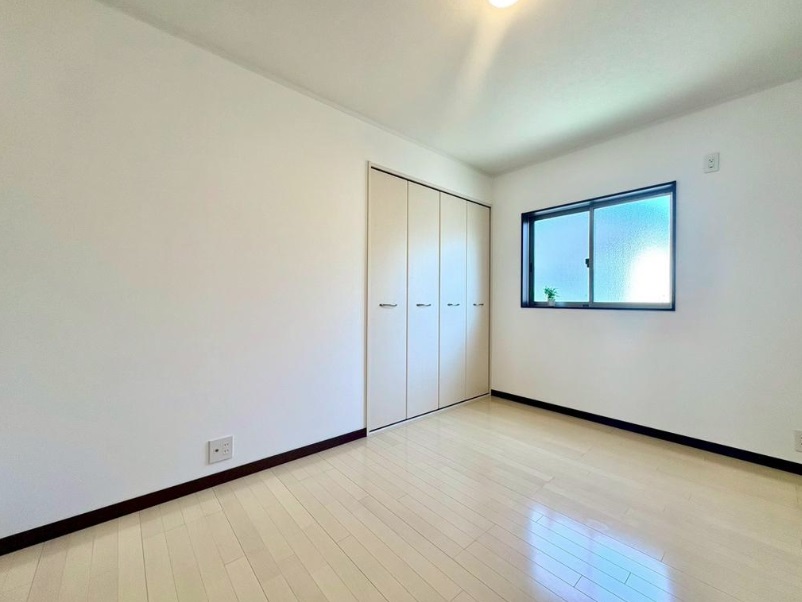 �m�� -