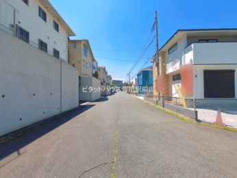 �O�ʓ��H�܂ތ��n�ʐ^ -