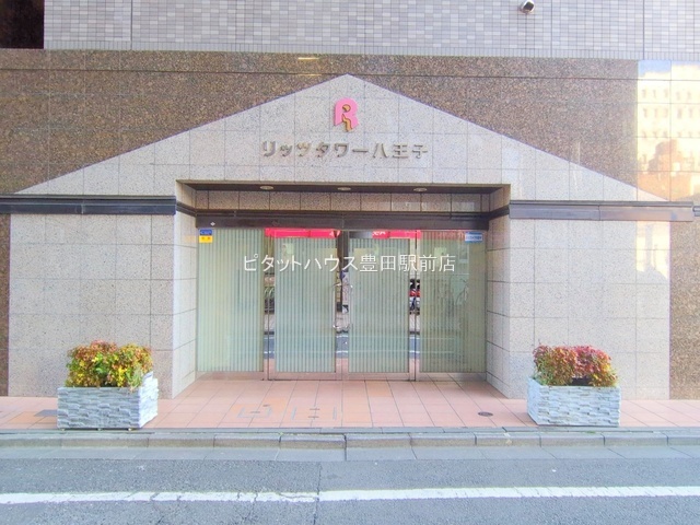 �G���g�����X -