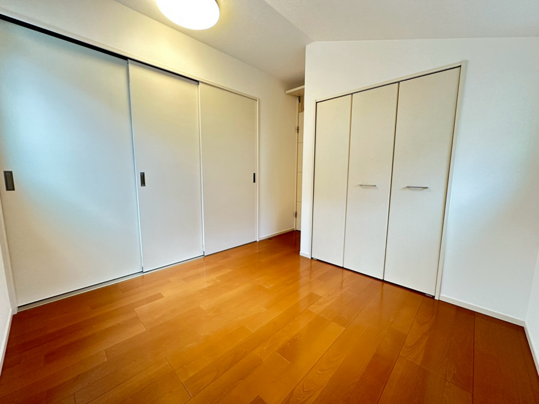 �m�� -