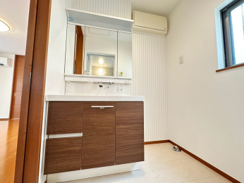 ���ʑ�E���ʏ� -