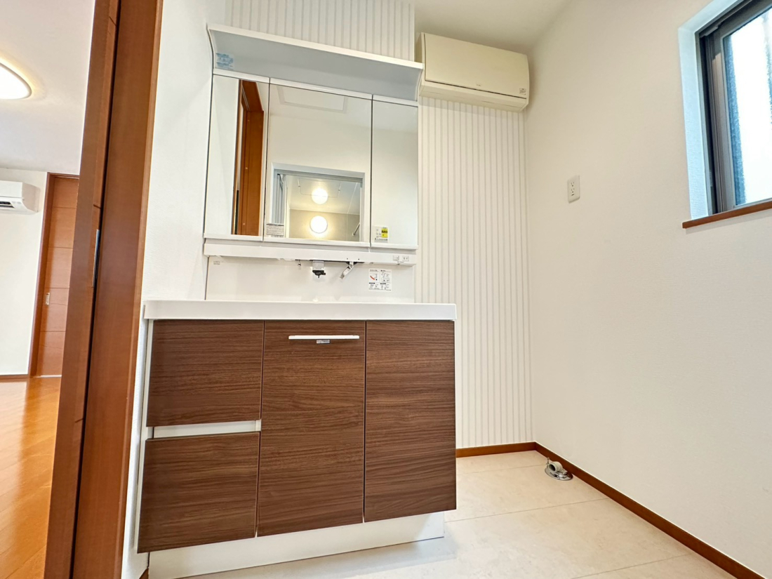 ���ʑ�E���ʏ� -